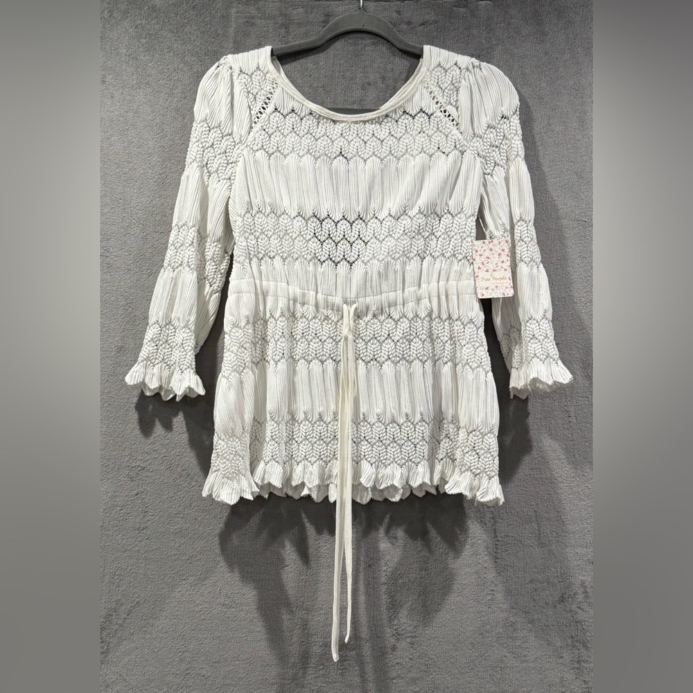 Free People Fire Island White Crochet Open Knit Top‎ Keyhole Back Size Small NWT
